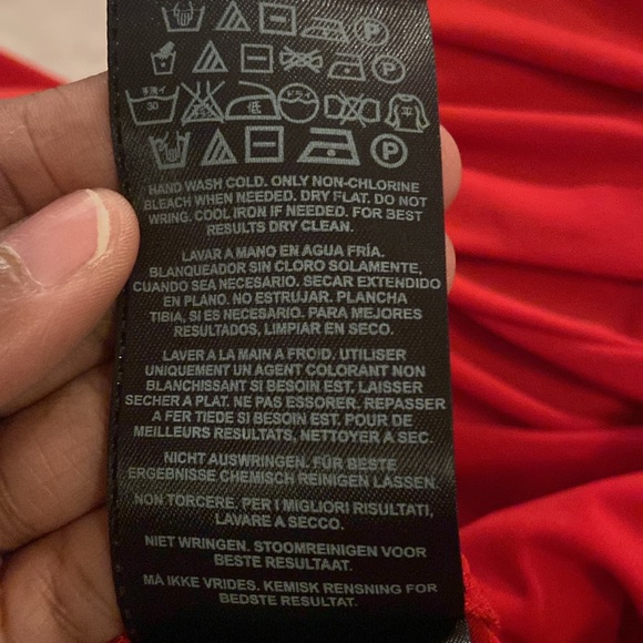 EUC GUESS Gorgeous 🥰 Red Jumpsuit - Picture 6 of 6